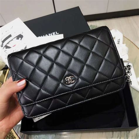 chanel classic wallet black